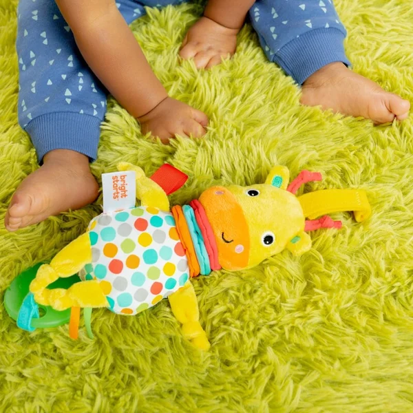 BRIGHT STARTS Jouet avec mélodie sur anneau en C Pull, Play & Boogie™ girafe 0m+