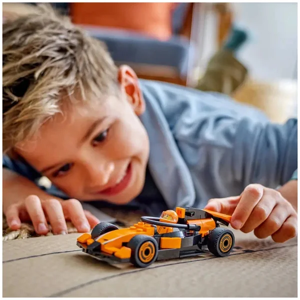Lego - City - F1 Driver with McLaren Race Car - Construction Set Toys