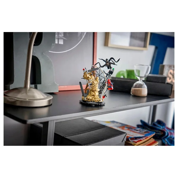 LEGO - Super Heroes - Epic Battle: Spider-Man vs. Sandman - Construction Set Toys - 76334