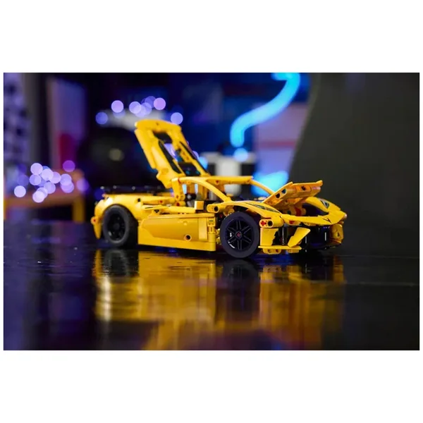 Lego - Technic - Chevrolet Corvette Stingray - Construction Set Toys