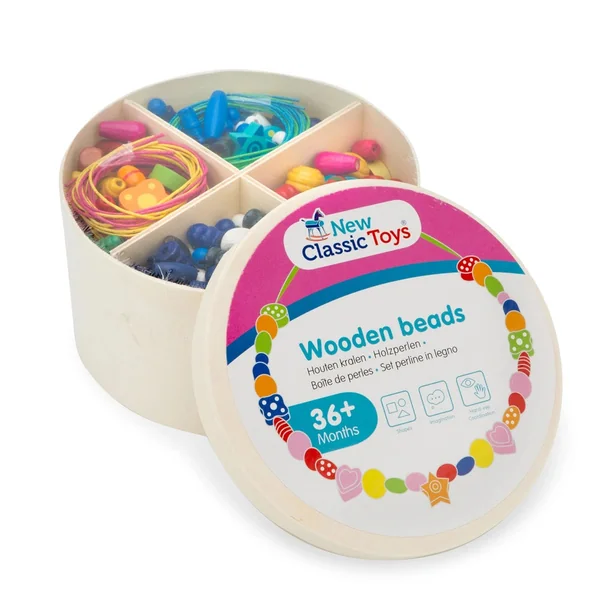 New Classic Toys - Lacing Beads - 640 Pieces And 8 Cords - Arts & Crafts
