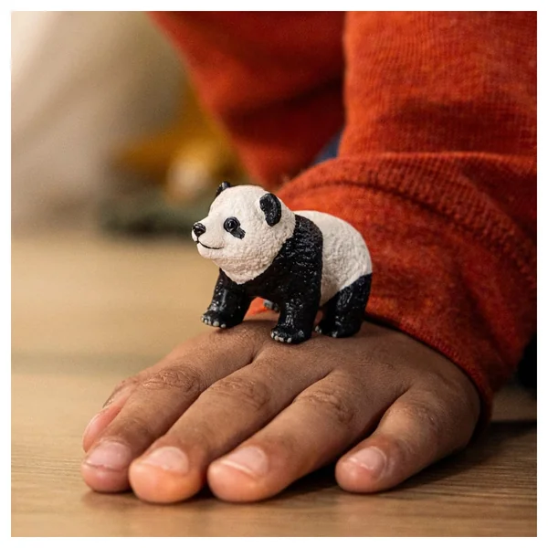 Schleich - Action Figures - Giant Panda Cub - Realistic - 3 Years - Educational Play